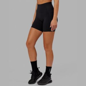 Fusion Mid Short